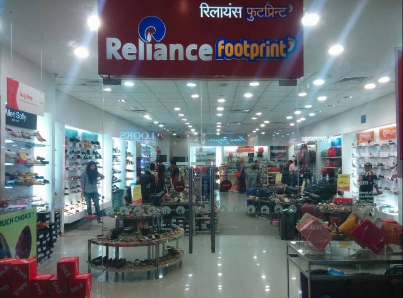 reliance footprint sports shoes