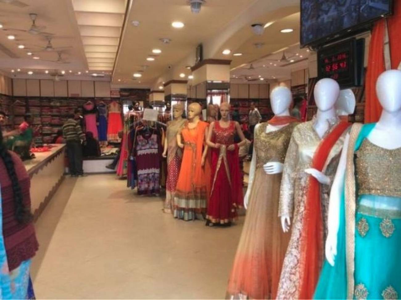 Poonam Saree Centre in Mani Majra,Chandigarh - Best Saree Retailers in  Chandigarh - Justdial